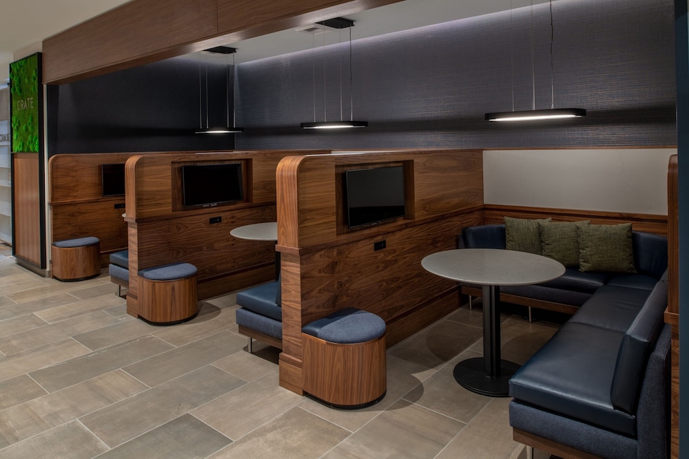 Courtyard by Marriott Olympia - photo 24