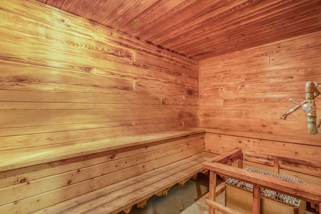 Super 8 by Wyndham Duluth - photo 23