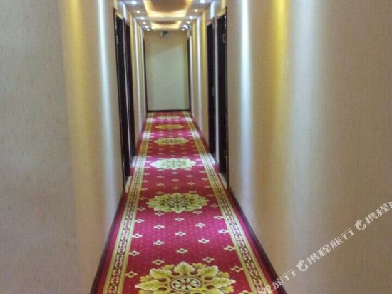 Hongyu Express Hotel — hotel in Yakou