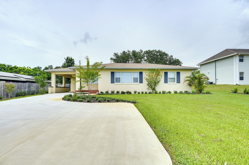 Sunny Lake Wales Getaway 1 Mi to Downtown — hotel in Lake Wales