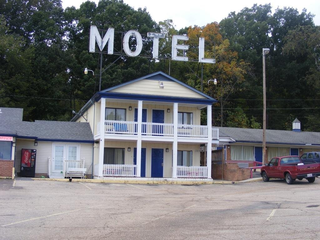 Relax Inn — hotel in Staunton
