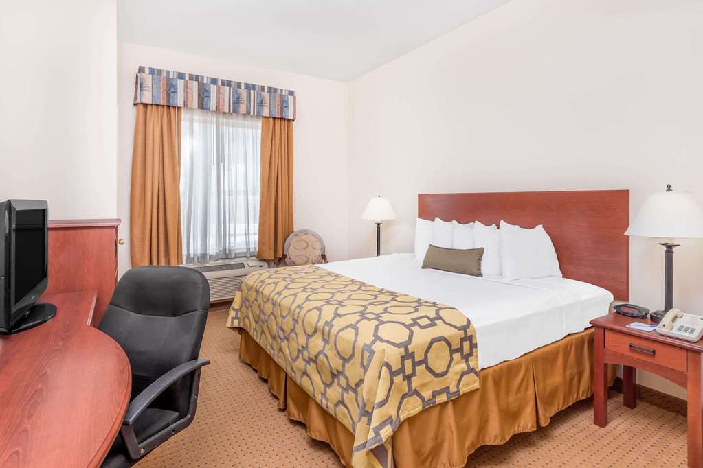 Baymont by Wyndham Cartersville - photo 8