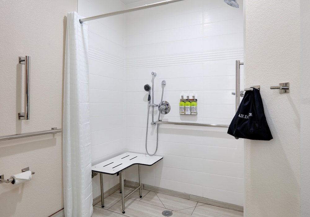 Candlewood Suites DFW West Hurst by IHG - photo 18
