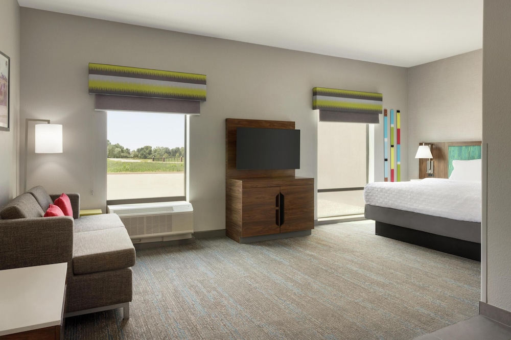 Hampton Inn Derby Wichita Southeast - photo 17