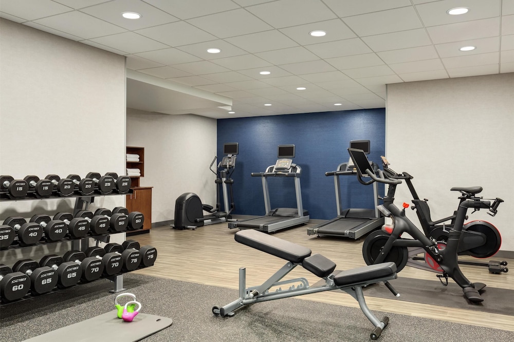 Hampton Inn Deadwood at Tin Lizzie Gaming Resort - photo 36