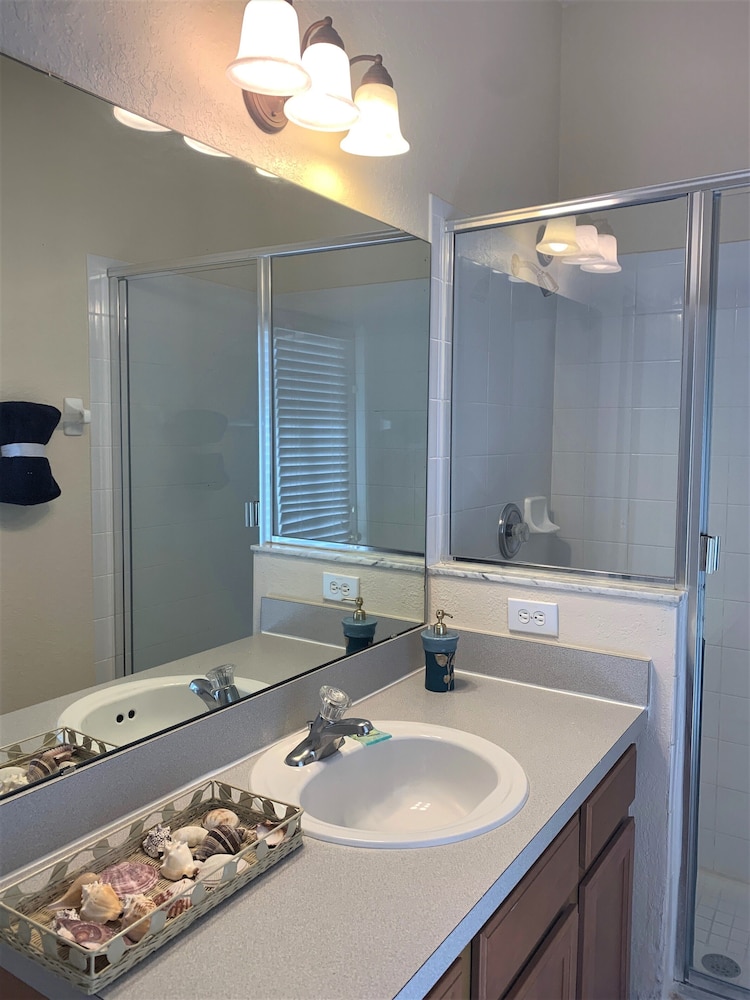 Caribbean Breeze 4 Bedrooms - photo 10