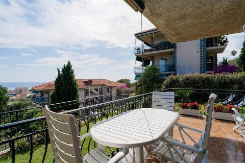 Conca Verde Apartments — 4-Star Luxury Hotel in Vallecrosia, Italy