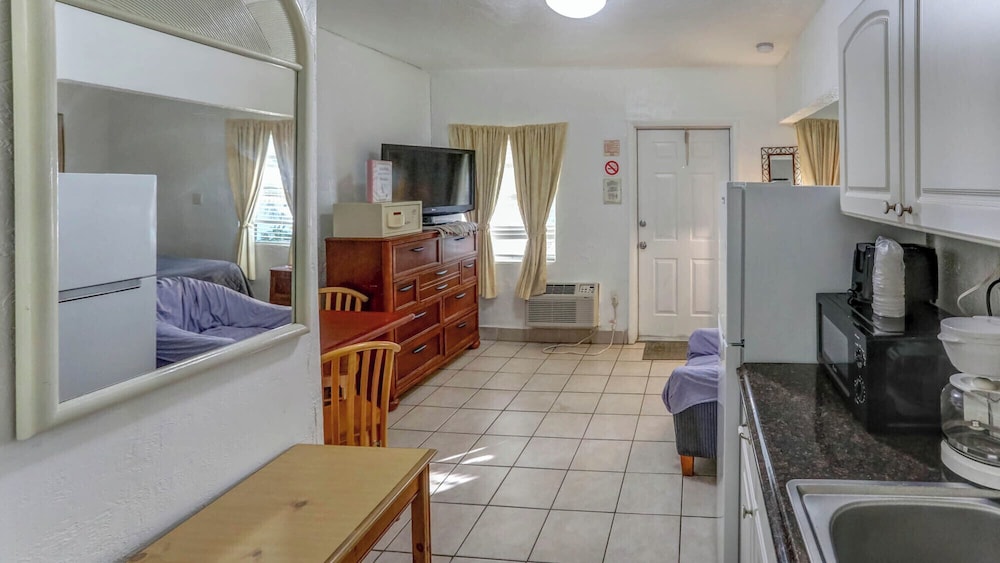 Richard's Motel Extended Stay - photo 27