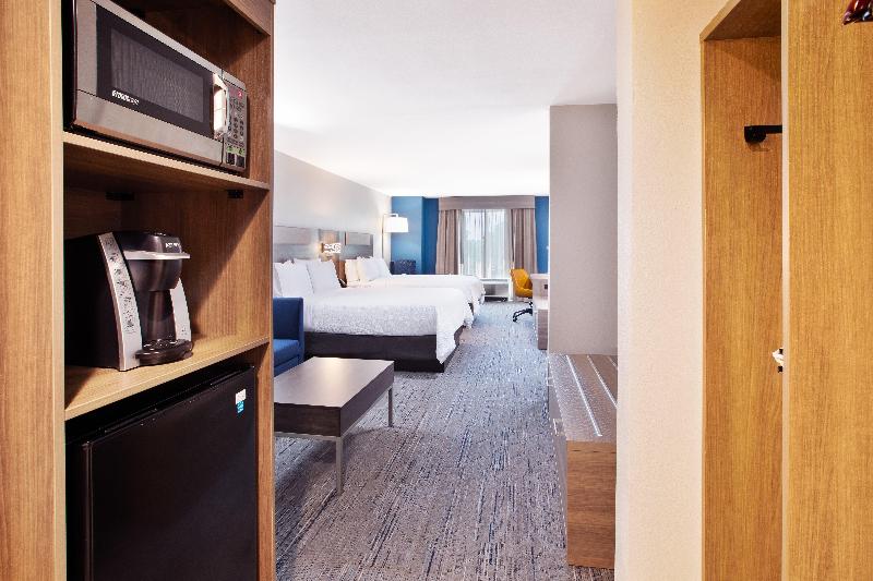 Holiday Inn Express I 26 & Us 29 At Westgate Mall by IHG - photo 24
