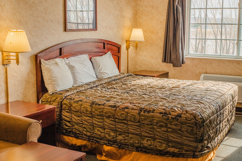Colfax Inn - photo 26