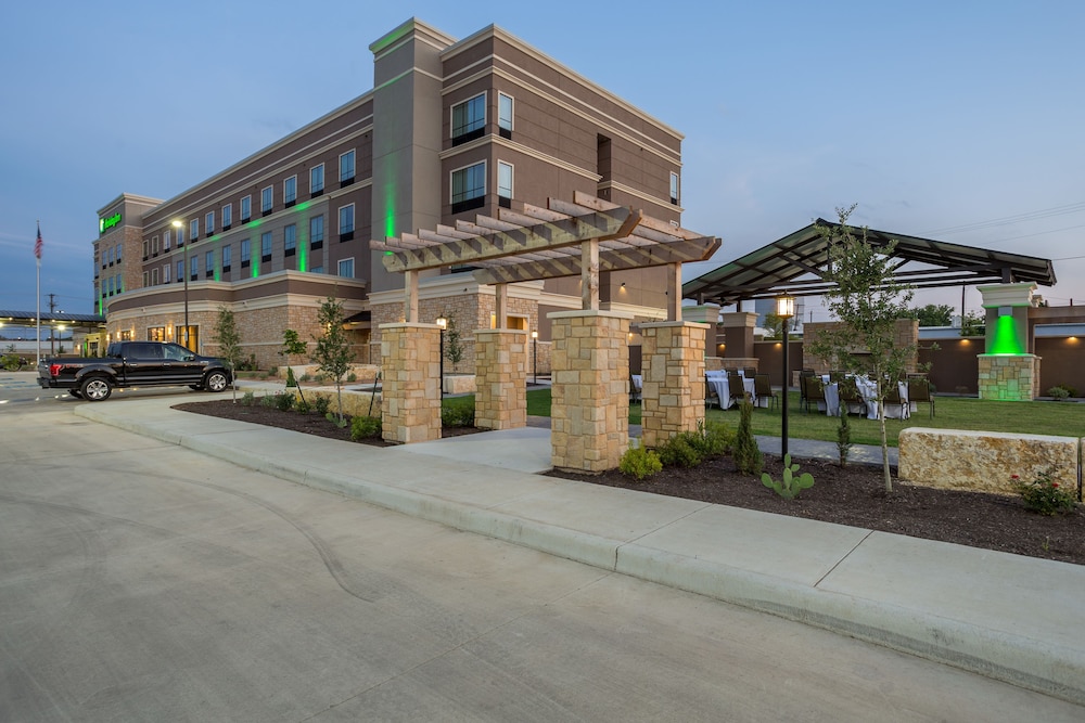 Holiday Inn San Marcos Convention CTR Area by IHG - photo 59