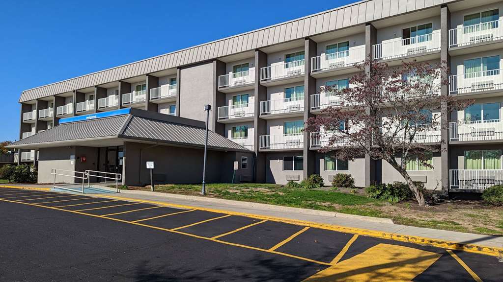 Motel 6 Boston Danvers - featured photo