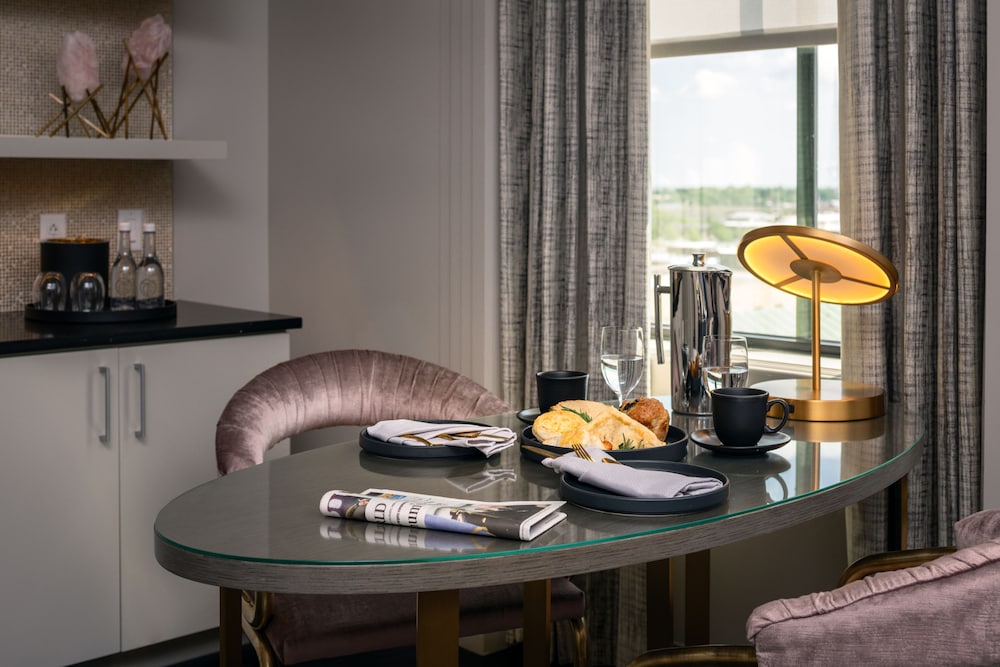 Tulsa Club Hotel Curio Collection by Hilton - photo 12