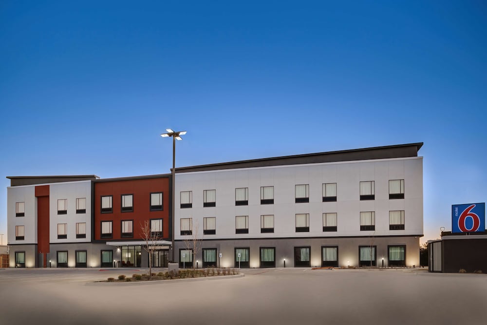 Motel 6 Dallas TX Methodist Charlton Medical Ctr. - photo 23