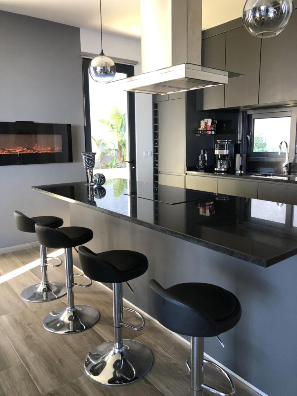 Casa da Arvore im Eukalyptuswald — 4-Star Luxury Hotel in Calheta, Portugal