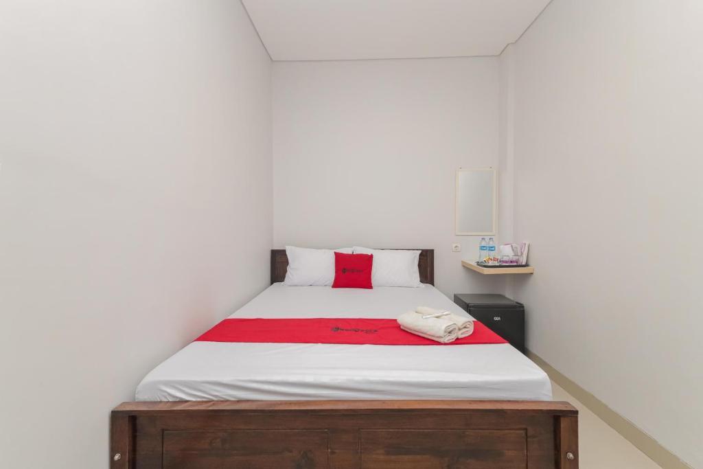 RedDoorz @ Gedangan Sidoarjo in Sidoarjo, Indonesia