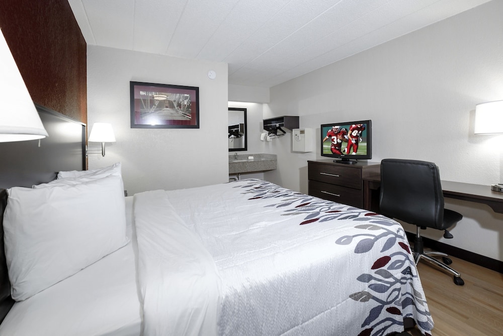 Red Roof Inn Cleveland Medina - photo 13