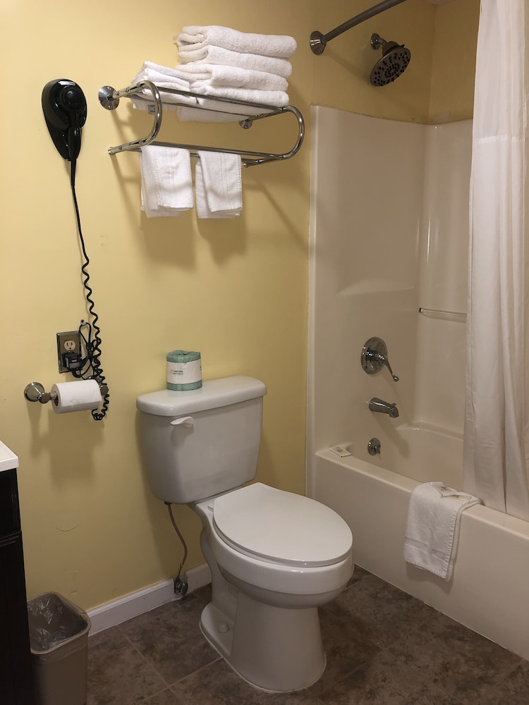 Ellijay Inn - photo 16