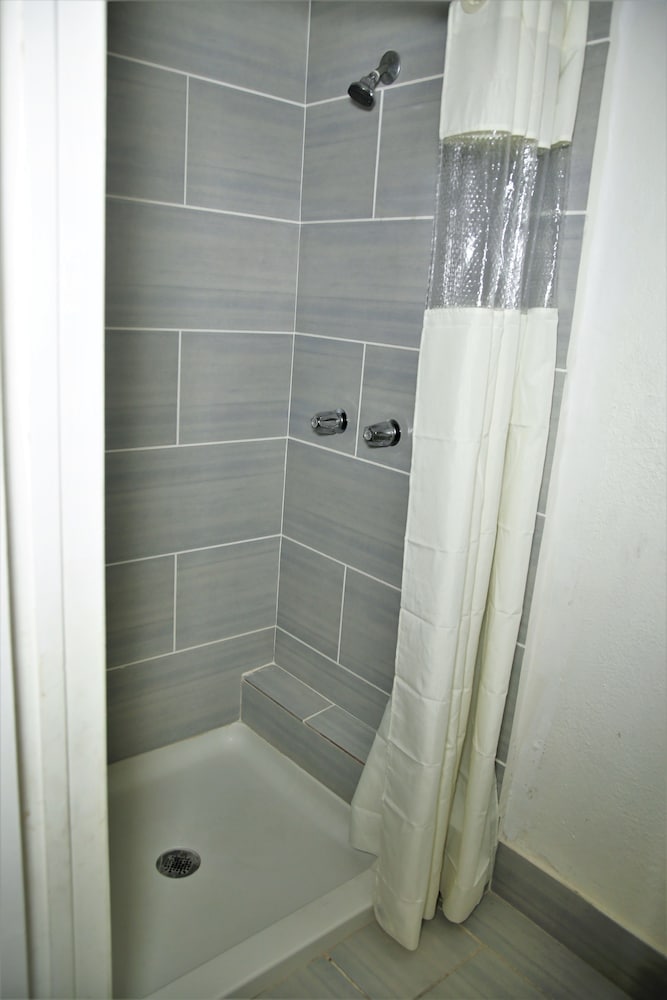 4 Star Motel - photo 25