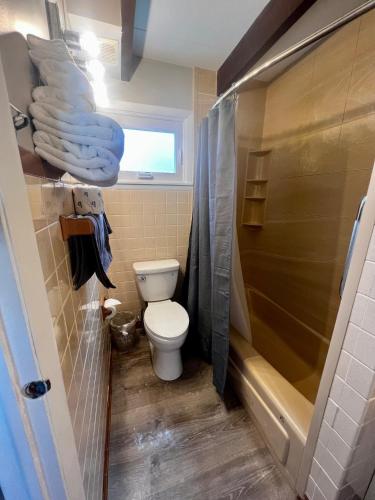 Claddagh Motel & Suites - photo 52
