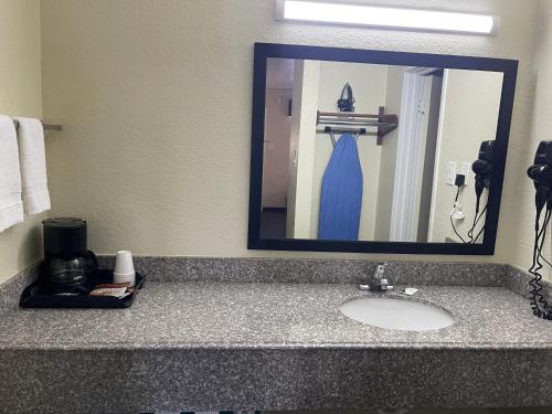 Lufkin Inn - photo 23