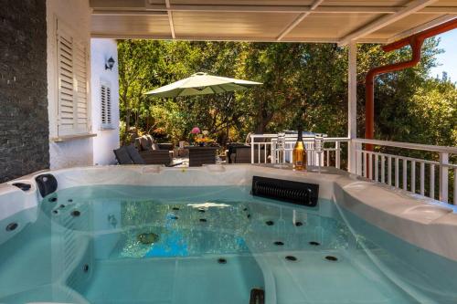 Villa Lora — 4-Star Luxury Hotel in Dubrovnik, Croatia