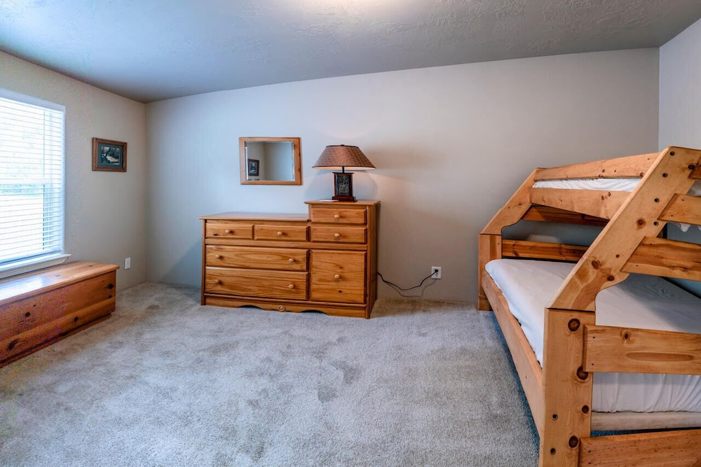 Callahan's Mountain Lodge - photo 18