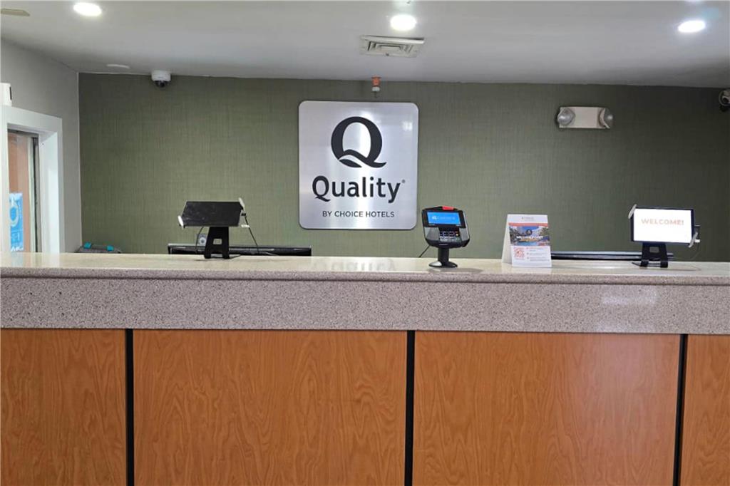 Quality Inn Newark Wilmington - photo 8