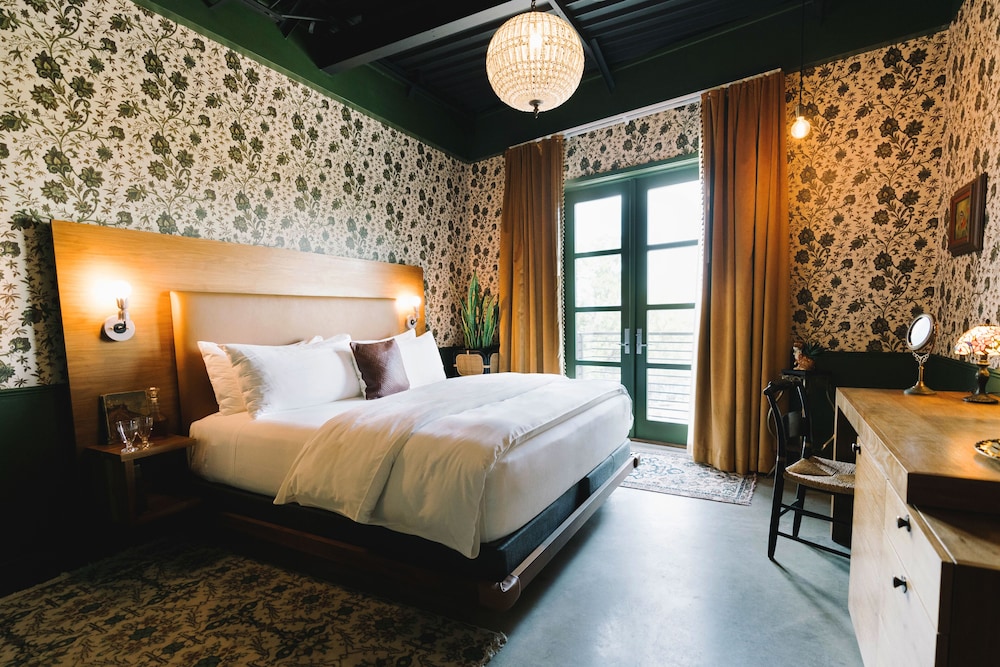 The Frances Modern Inn - photo 47