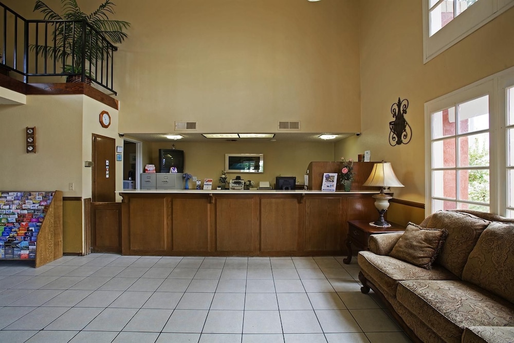 Days Inn by Wyndham Hemet - photo 32