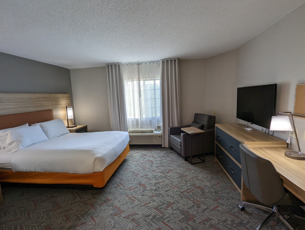 Candlewood Suites Wilson an IHG Hotel - photo 4