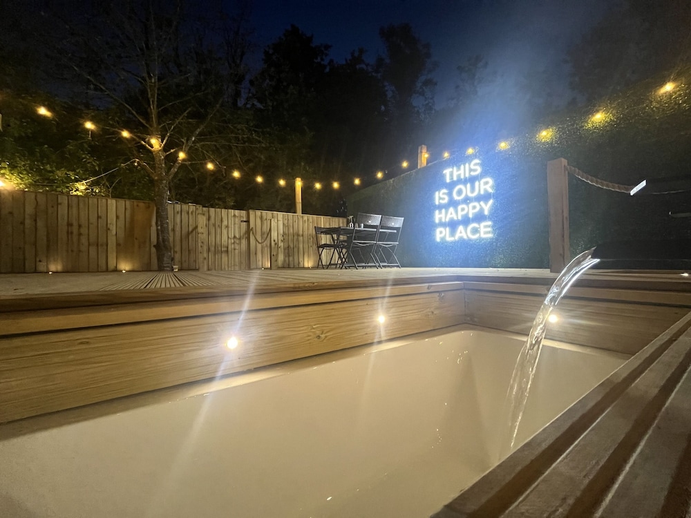 Cariad in Tenby, United Kingdom