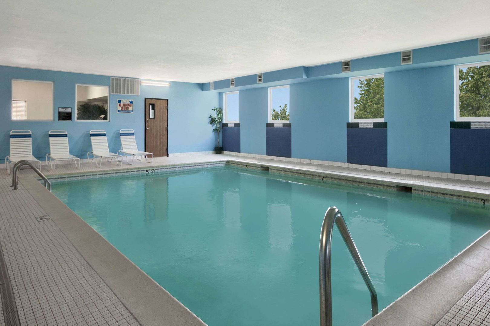 Days Inn & Suites by Wyndham Romeoville - photo 49