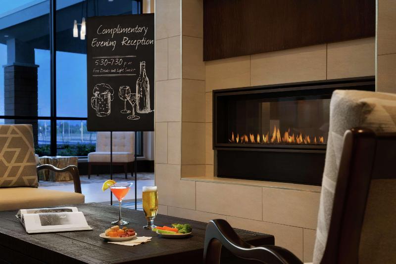 Embassy Suites by Hilton Syracuse Destiny USA - photo 9