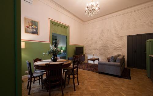 Green apartment
