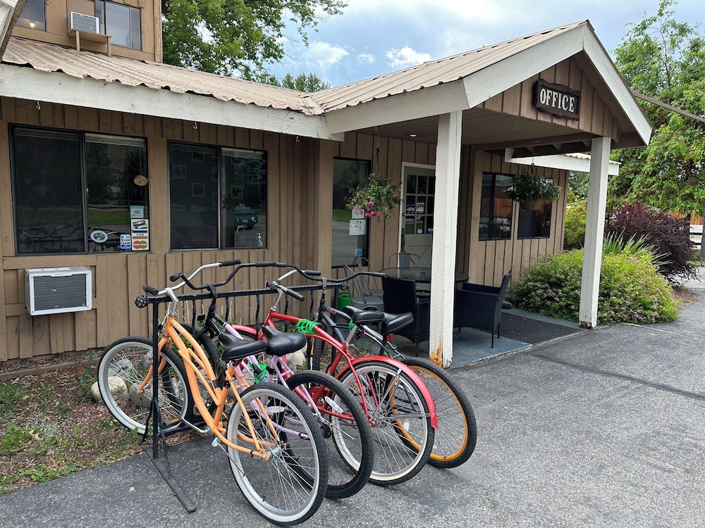 Winthrop Inn - carbon neutral hotel in Winthrop