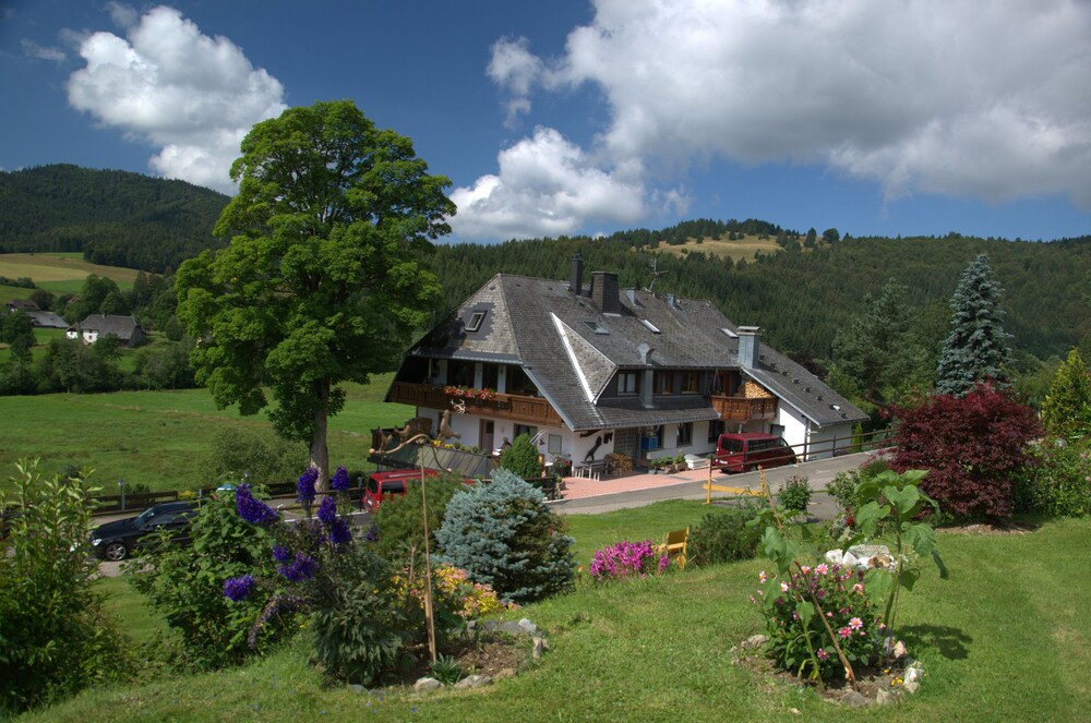 Landgasthof Hotel Bergblick — hotel in Bernau