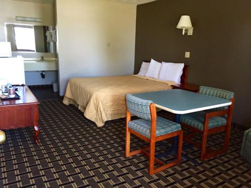 Travelodge By Wyndham Evanston - photo 54