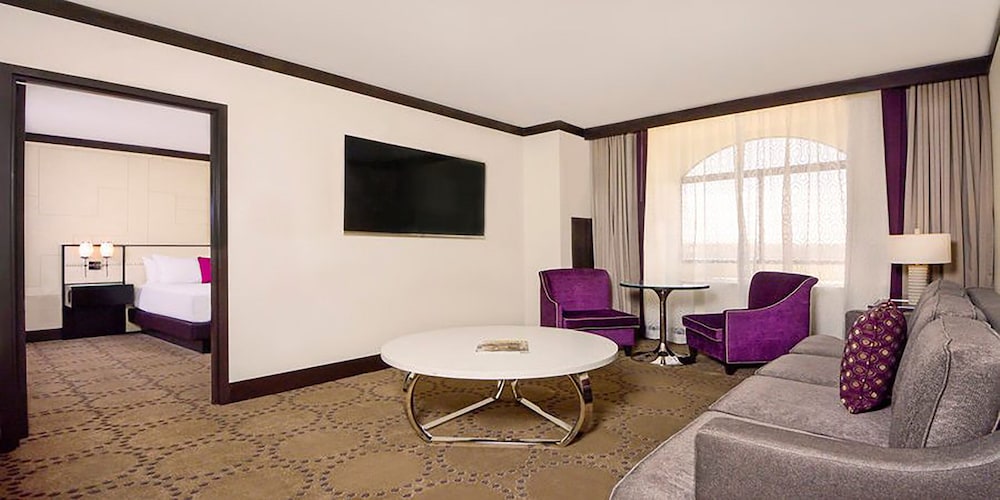 Harrah s Laughlin A Caesars Rewards Destination - photo 4