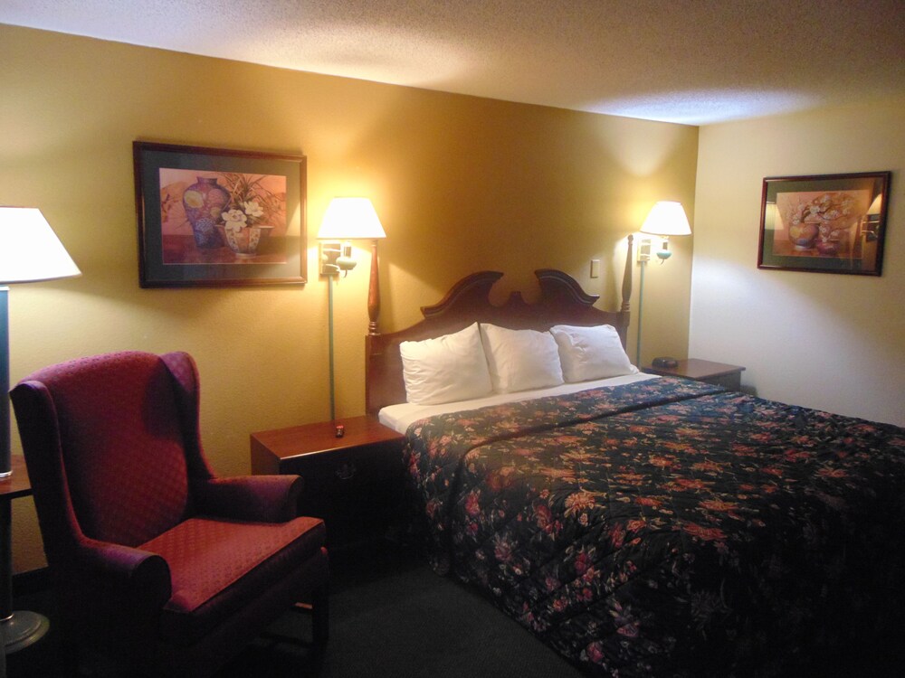 Shayona Inn Extended Stay — hotel in Christiansburg