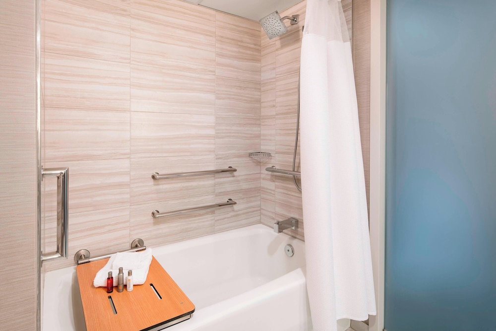 San Francisco Airport Marriott Waterfront - photo 21