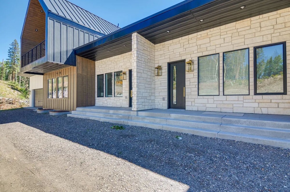 Alpine Mountain Escape in Beaver, United States