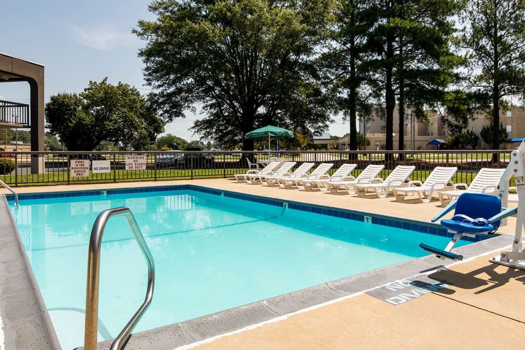 Days Inn by Wyndham Wilson - photo 11