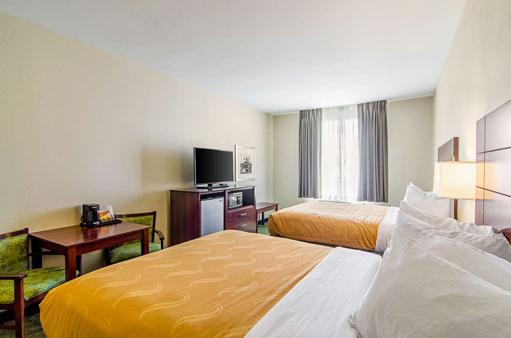 Quality Inn & Suites Near Tanger Outlet Mall - photo 11