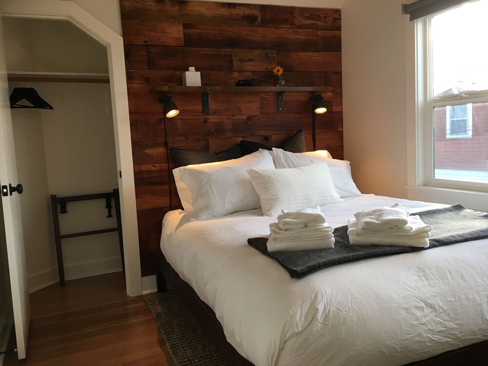 The Alberta Petite Hotel - photo 7