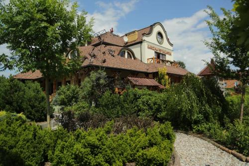 Karczma pod Bazantem — hotel in Blonie
