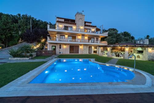 Villa Zeus — 4-Star Luxury Hotel in Rethymno, Greece