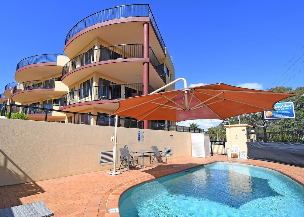 Alexander Beachfront Apartments — 4-Star Luxury Hotel in Torquay, Australia