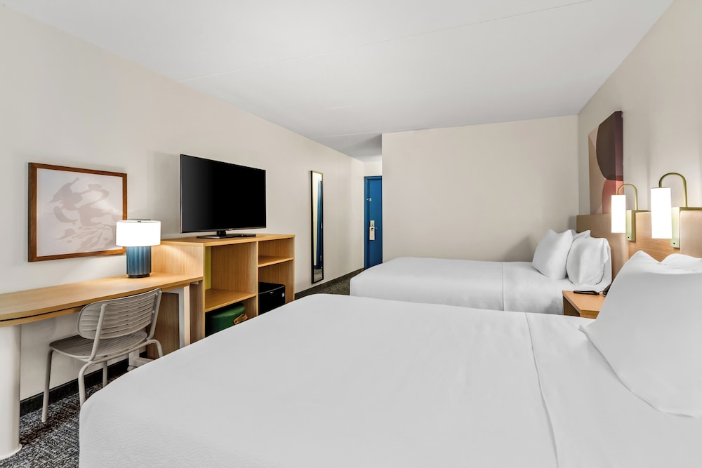 Spark by Hilton Lexington - photo 10