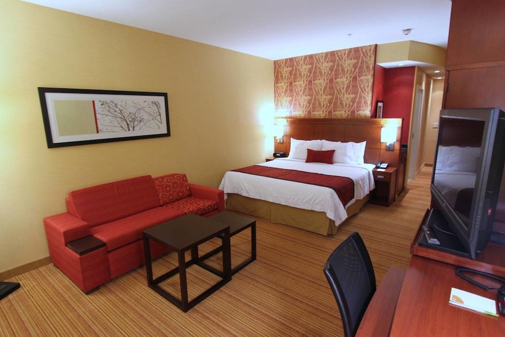 Courtyard by Marriott Fort Worth West at Cityview - photo 21